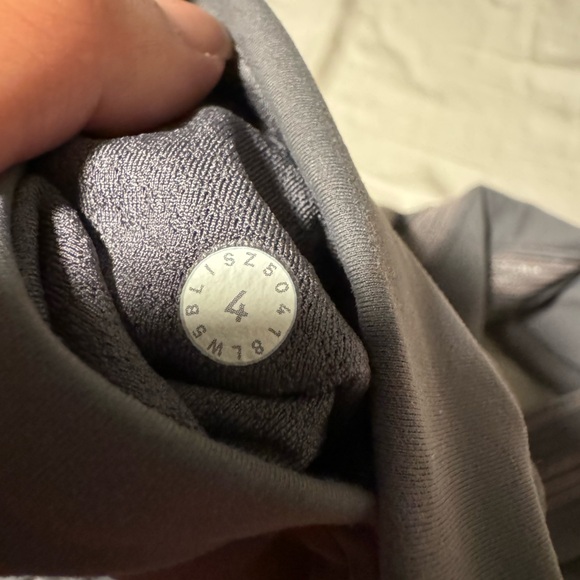 Lululemon legging - Picture 5 of 6